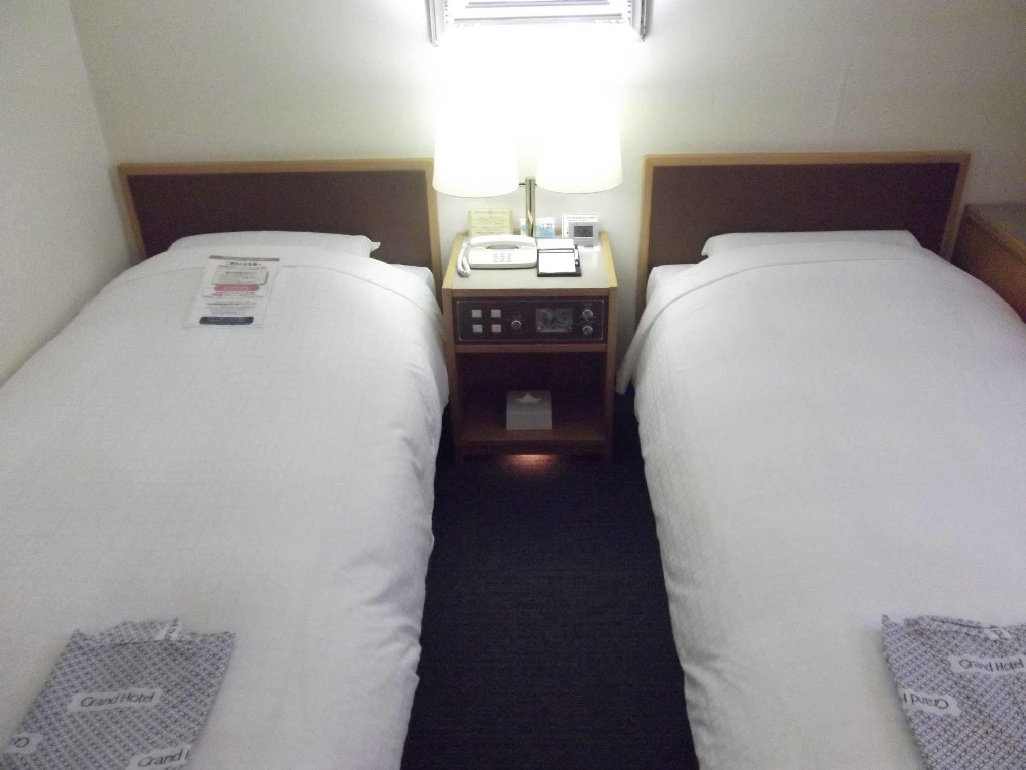 Ichikawa Grand Hotel Экстерьер фото